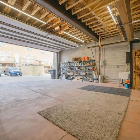 Villa Chicago Mid-Century Gem Steps From United Center Exterior foto