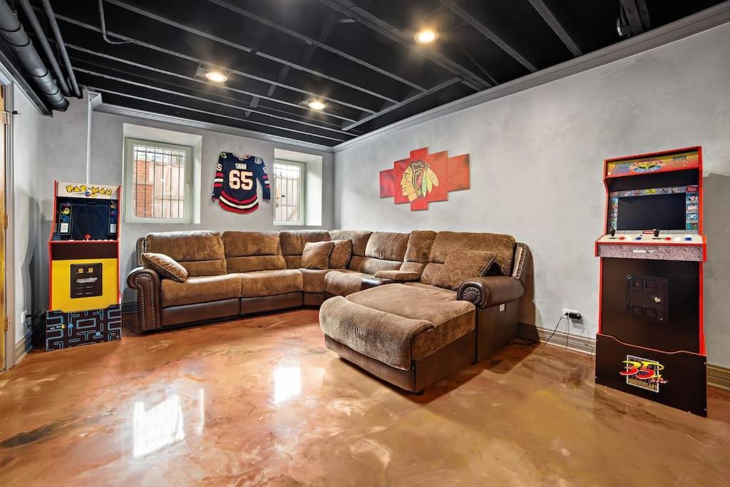 Villa Chicago Mid-Century Gem Steps From United Center Exterior foto