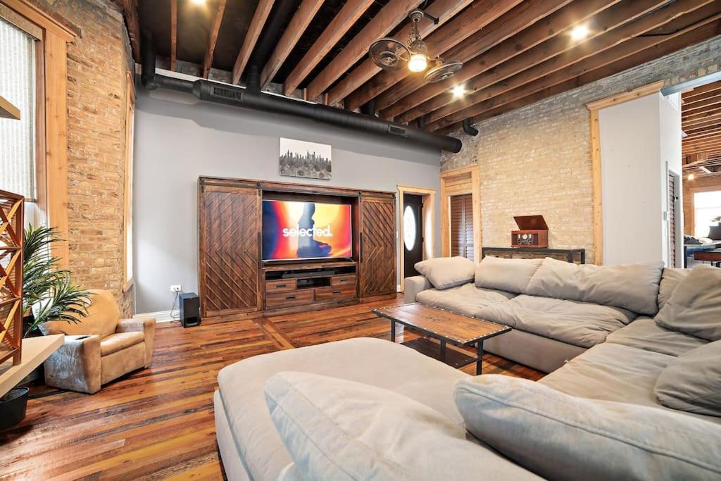 Villa Chicago Mid-Century Gem Steps From United Center Exterior foto